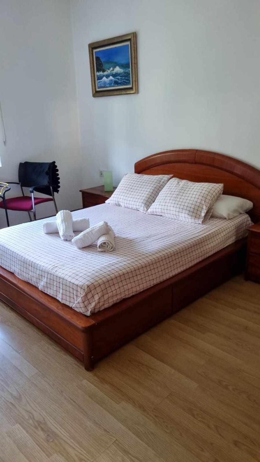 Piso Rio Nervion 15 Minutos Bilbao Apartment Ugao-Miraballes Exterior photo