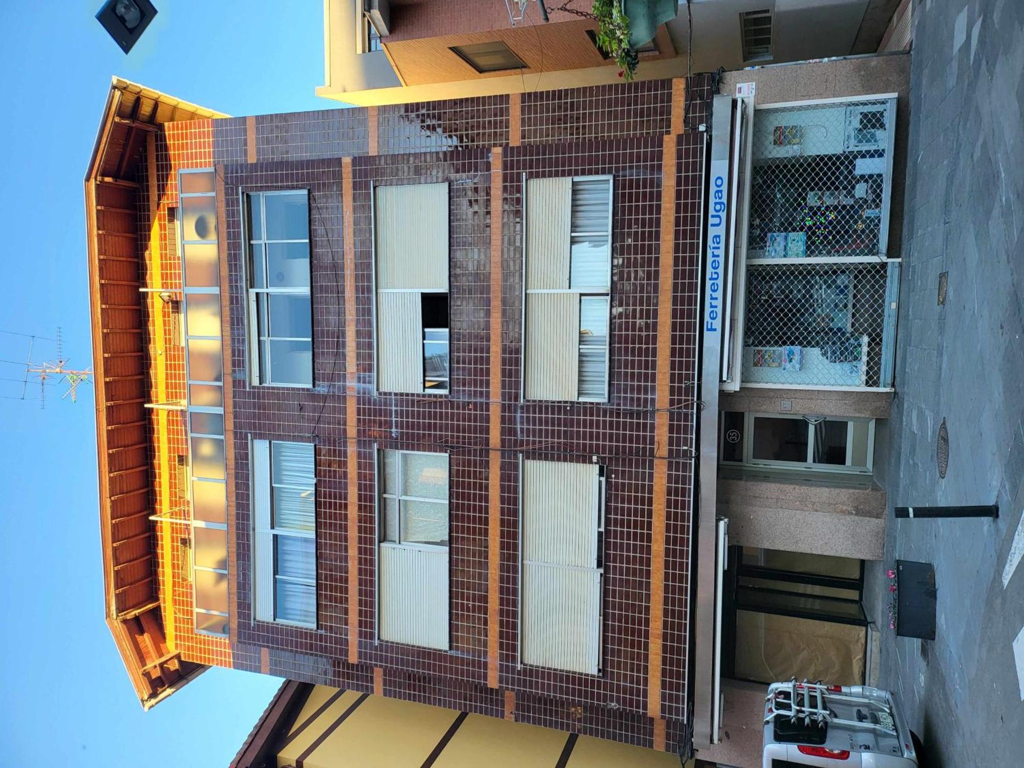 Piso Rio Nervion 15 Minutos Bilbao Apartment Ugao-Miraballes Exterior photo