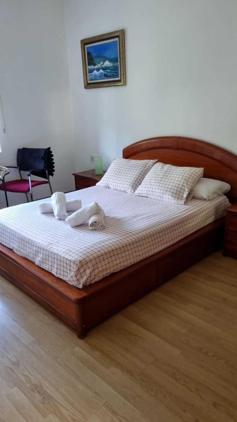 Piso Rio Nervion 15 Minutos Bilbao Apartment Ugao-Miraballes Exterior photo